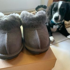 size 8 gray ugg slippers NEVER BEEN WORN